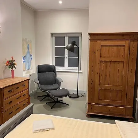 - Schweriner Altstadt - 8 *