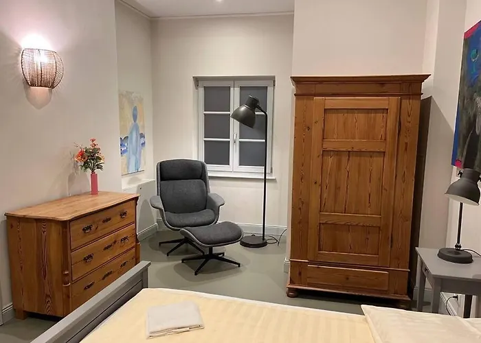 - Schweriner Altstadt - 8 *